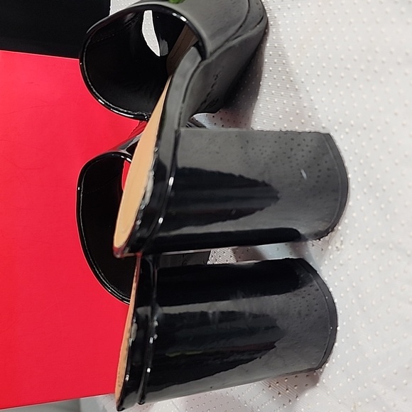Rouge Helium Patent Leather Block Heel Slide Sandals.  7 - Picture 3 of 8
